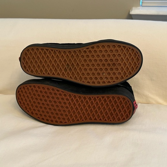 !! SOLD !! Black Vans Sk8 Hi shoes, very lightly worn Unisex Men’s 7/womens 8.5 - Picture 8 of 8